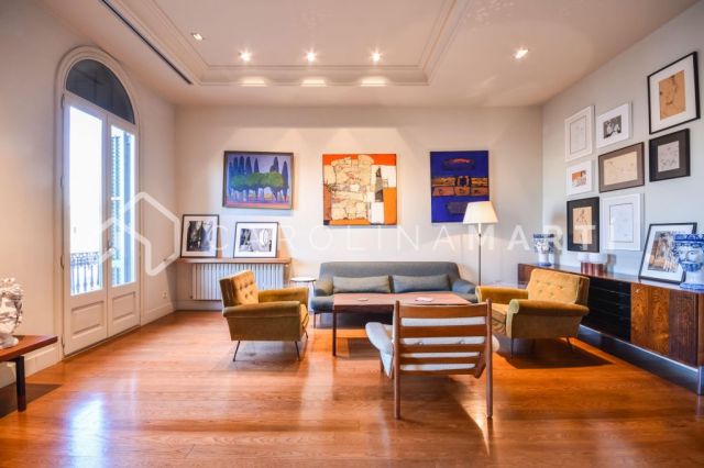 Flat in a royal estate for rent in the Quadrat d'Or