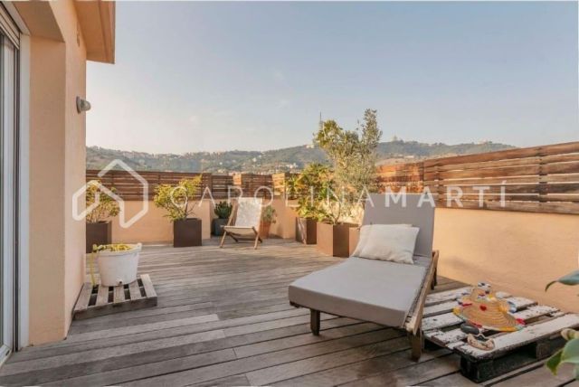 Duplex penthouse with terrace in Sarrià