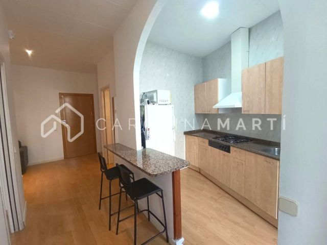Renovated and equipped apartment for rent in Sants-Montjuïc
