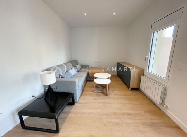 Apartment for rent in Gràcia – 2 bedrooms, balcony and lots of natural light