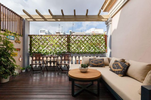 Penthouse for sale in Sarrià–Sant Gervasi, Barcelona | Exclusive property with two terraces next to Mercat Galvany