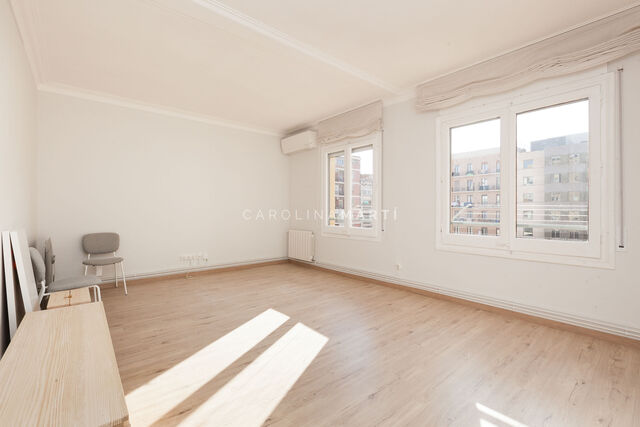 Apartment for rent in Eixample Esquerra – Casanova Street