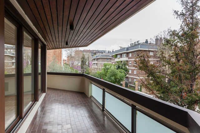 Vivienda reformada de 255 m² con terraza en Tres Torres