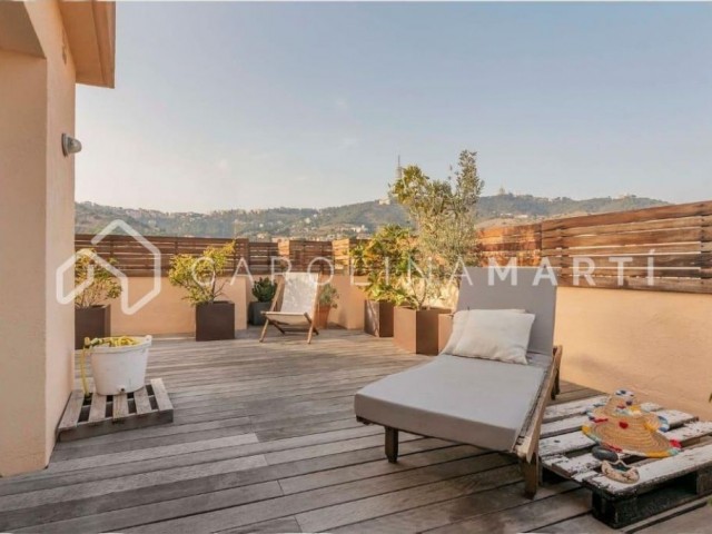 Duplex penthouse with terrace in Sarrià
