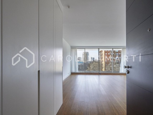 New luxury room for sale in Poblenou