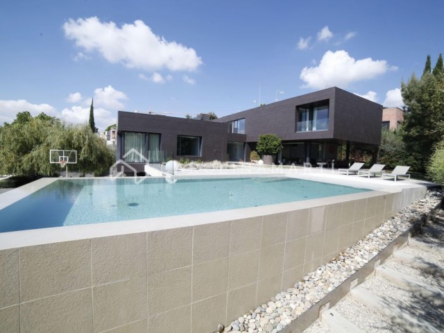 Luxury house for sale in Esplugues de Llobregat
